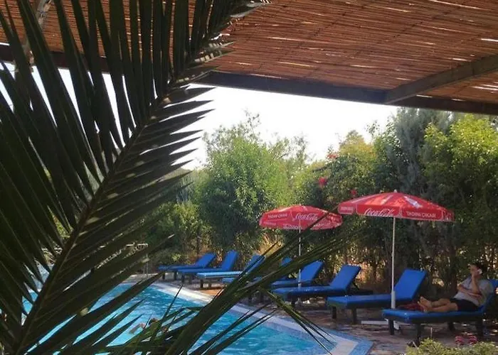 מלון Soeguet Butik Hotel *