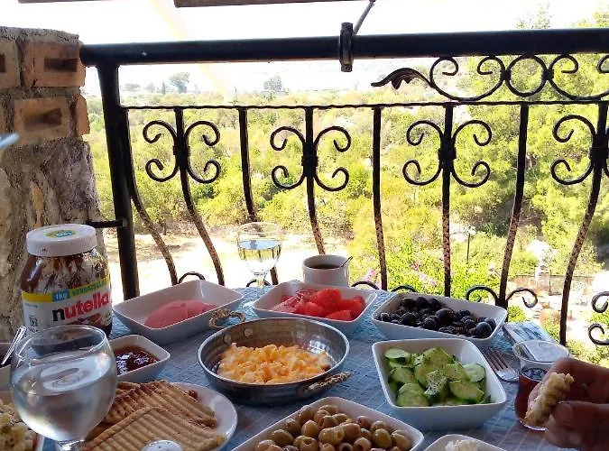 Soeguet Butik Hotel מלון *